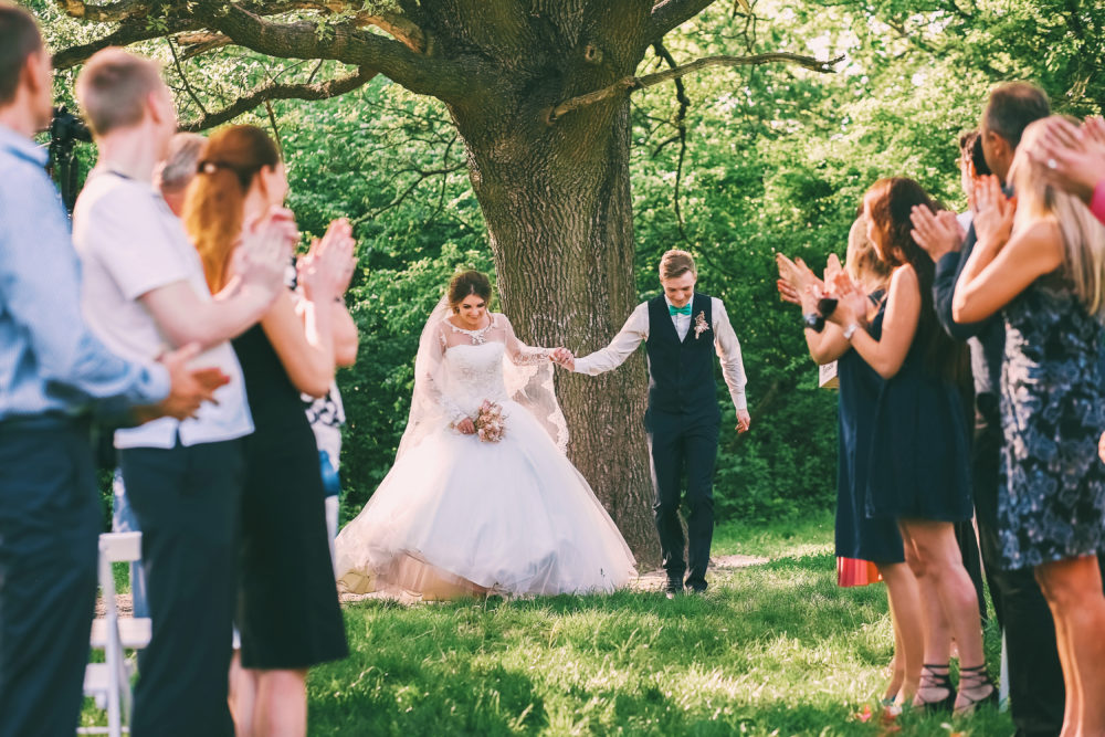 Hochzeit Möglichkeiten, den Verstorbenen zu gedenken