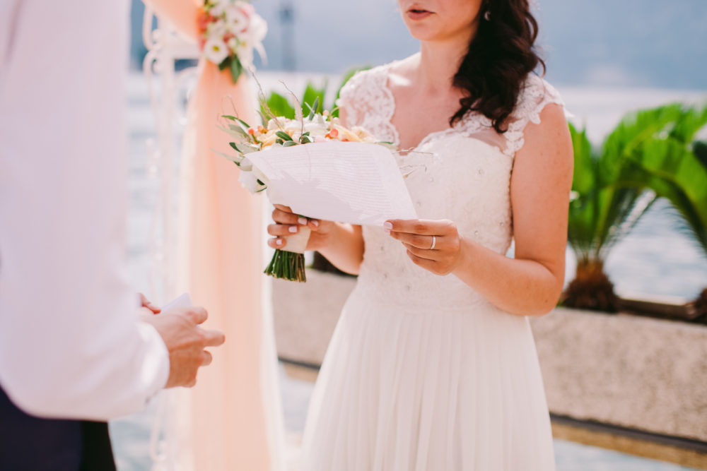 Hochzeit Trauung Rede, um den Verstorbenen zu gedenken